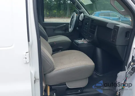 2020 Chevrolet Express Cargo Rwd 2500 Regular Wheelbase Wt из США, поврежденный, VIN 1GCWGAFG3L1199561